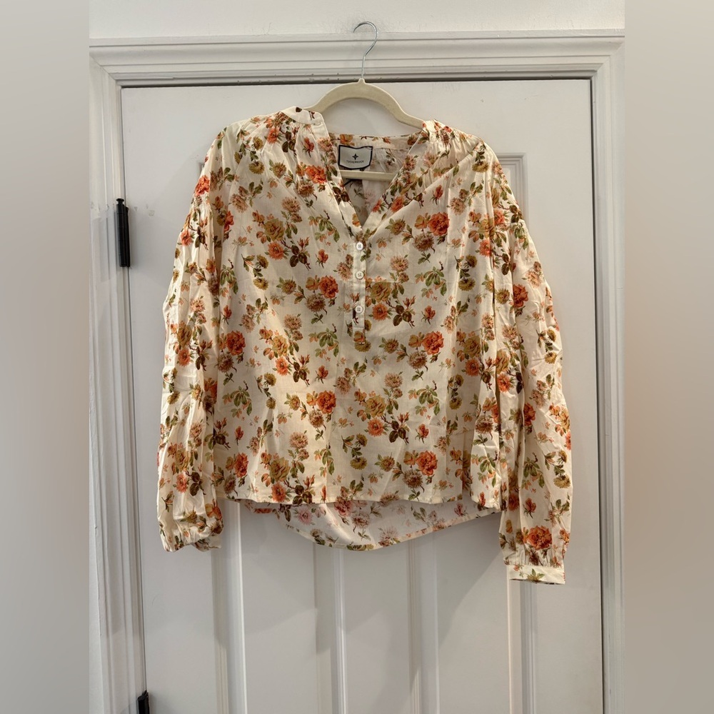 NWT Tuckernuck Romantic Floral Camden Blouse Long Sleeve Button ToP XXS - Picture 3 of 7